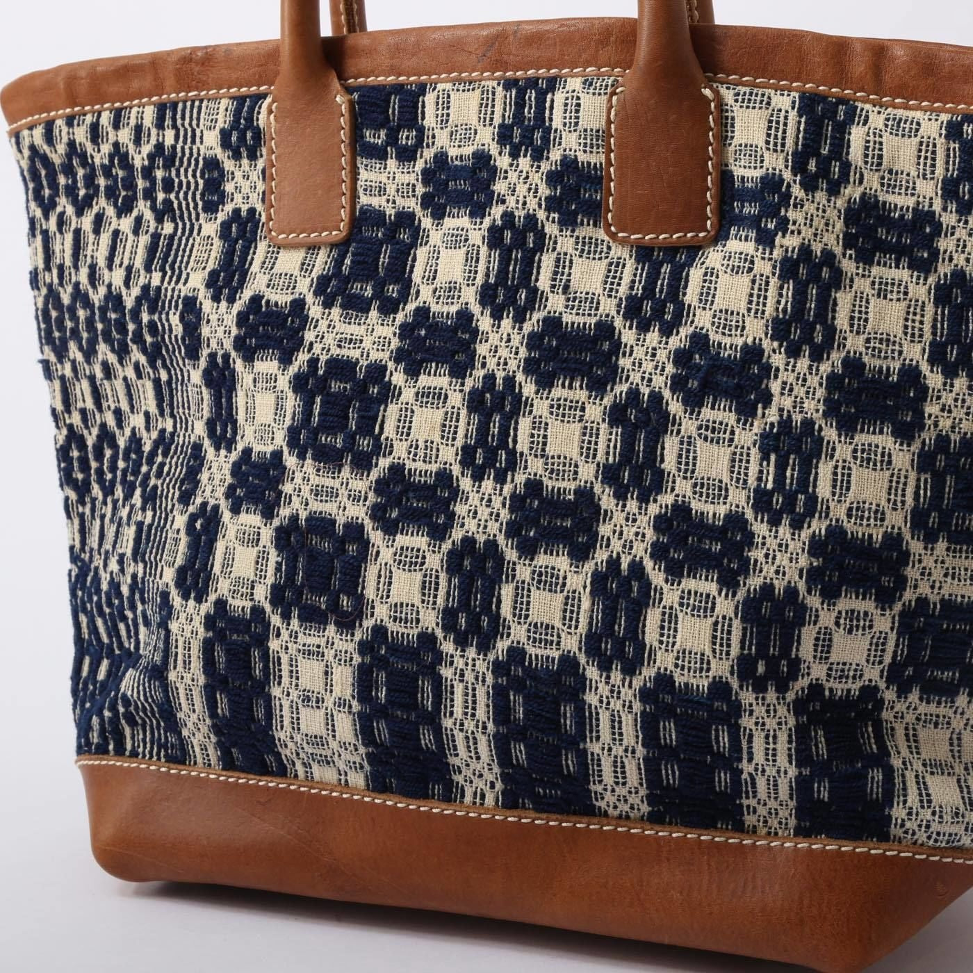 トートバッグ(TK-08BL)(1800年代US製のニット生地リメイク)|T.K GARMENT SUPPLY|リメイク・リサイクル・ナチュラルをメインコンセプトとして掲げたブランド4